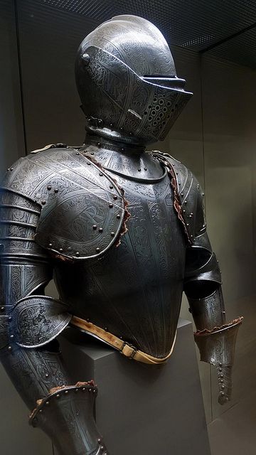 Armor made by Pompeo della Cesa Italian court armorer to Philip II of Spain for use in tournaments fought on foot over a barrier 1590 CE    Photographed at the Philadelphia Museum of Art, Philadelphia Pennsylvania. Helmet Armor, Costume Armour, Century Armor, Armor Clothing, Ancient Armor, A Barrier, Historical Armor, Philadelphia Museums, Knight Armor