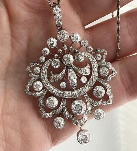 Diamond pendant Victorian Diamond Pendant, Diamond Pendants Designs, Victorian Pendants, Edwardian Jewelry, Bridal Diamond Jewellery, Antique Jewelry Indian, Diamond Necklace Set, Diamond Jewelry Necklace, Diamond Jewelry Designs