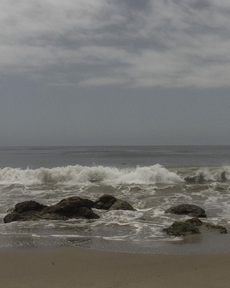 Moody Beach Aesthetic, Moody Beach, Shoot Concept, Scandinavian Hygge, Aesthetic Sea, In The Beginning God, Pretty Beach, Coastal Grandmother, Water Ocean