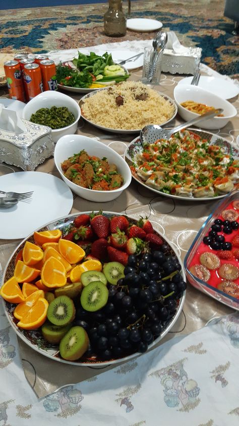 Iftar Aesthetic, 2023 Plans, Afghanistan Food, Yummy Lunch Recipes, Afghan Food, Afghan Food Recipes, Maggi Recipes, Afghan Culture, Catering Food Displays