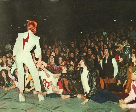 Angela Bowie, Duncan Jones, David Bowie Fashion, David Bowie Pictures, Moonage Daydream, David Bowie Ziggy, Space Oddity, Major Tom, Radio City Music Hall