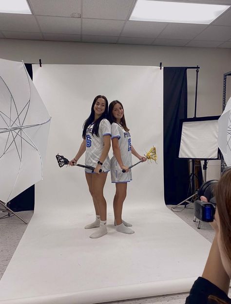 Girls Lacrosse Media Day, Lacrosse Picture Poses, Lacrosse Media Day Poses, Lacrosse Media Day, Media Day Pictures, Lacrosse Poses, Lacrosse Hairstyles, Lacrosse Senior Pictures, Media Day Poses