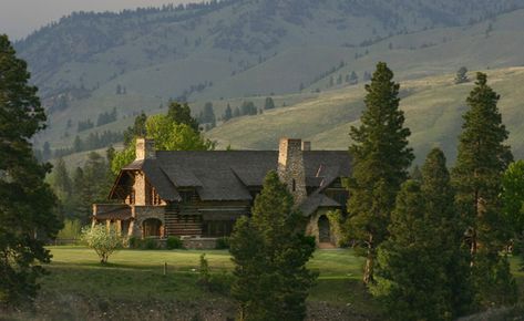 In 1914, directing the attention of his architects to the then-newly built Old Faithful Inn at Yellowstone and the lodges under construction at Glacier National Park, William Ford, glass tycoon from Toledo, Ohio, began the arduous, three-year endeavor to build what is now called the Chief Joseph Chief Joseph Ranch, Darby Montana, Yellowstone Ranch, Yellowstone Series, Chief Joseph, Log House, New England Fall, Best Family Vacations, Old Faithful