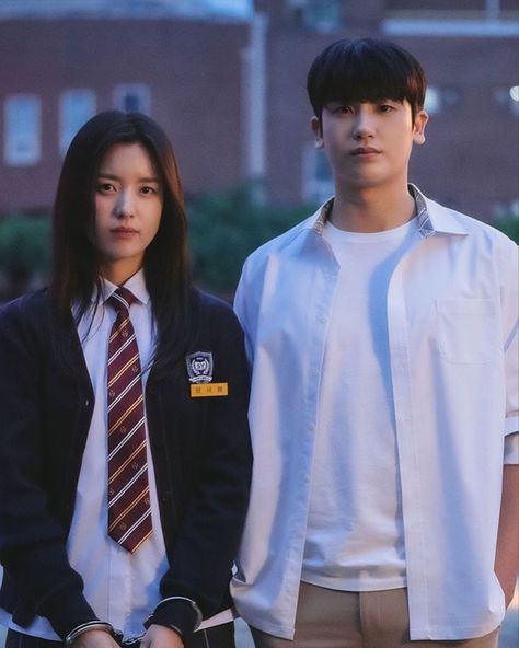 School Kdrama, Ahn Min Hyuk, Korean Couple Photoshoot, Best Kdrama, Han Hyo Joo, Kdrama Funny, Korean Drama Movies, All Korean Drama, Korean Drama Best