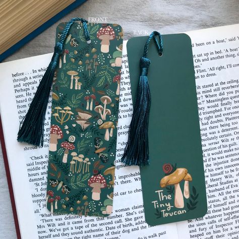 Illustrated Mushrooms, Mushroom Bookmark, Book Worm Gift, Mushroom Illustration, Pretty Stationery, Creative Bookmarks, Paper Bookmarks, Watercolor Bookmarks, Cute Bookmarks