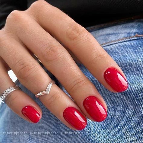 Short Red Nails, Rounded Acrylic Nails, Piercings Nose, Red Gel Nails, Red Acrylic Nails, Formal Nails, Round Nails, Red Nail, Nagel Inspo