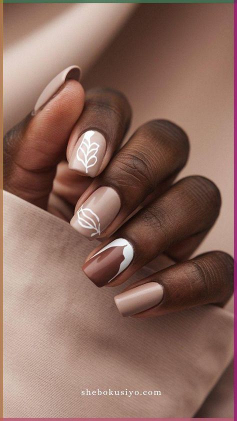 Get ready to fall in love with 20 Cute November Nail Ideas to Fall in Love With! These adorable nail designs capture the essence of autumn with warm hues, cozy patterns, and festive details. From playful pumpkins and leaves to chic plaids and glitter accents, these nails are perfect for celebrating the season in style. Whether you're looking for a simple, elegant look or something more creative, these trendy nails will keep your manicure on point all month. 🍂💅 #NovemberNails #CuteNails #FallNails #NailDesigns #NailInspo #TrendyNails #AutumnNails #NailTrends #FallFashion Fall Motifs, November Nail Ideas, Cute November Nails, November Nails Fall, November Nail, Tiny Pumpkins, Turkey Nails, December Nails, November Nails