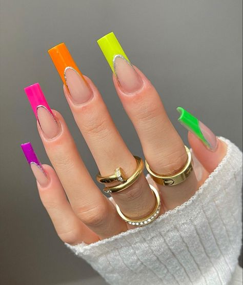 🌸🧚🏾‍♀️ Pinterest : @taelarshenell 🧚🏾‍♀️🌸 Neon Nail Ideas Summer, Nails Sign, Neon Nail Ideas, Multicoloured Nails, Nail Ideas Summer, Nail Signs, Fluorescent Nails, Rainbow Nails Design, Summer Nail Colors