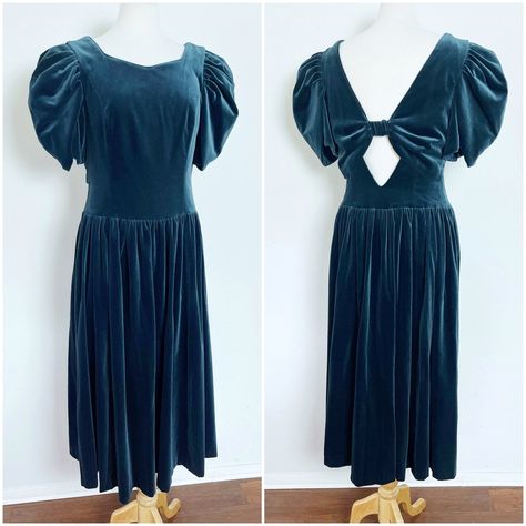 Vintage 80s / 90s Laura Ashley Blue Green Velvet Puff Sleeve Princess Bow Short Sleeve Midi Dress // Size Us 14 Uk 16 Ptp 20" Waist Flat 17" Length 53" Bicep Flat 7" Color Is Dark Teal. See Pics For Condition. Reminds Me Of Fashion Brand Company. Velvet Puff Sleeve, Fashion Brand Company, Laura Ashley Dress, Short Sleeve Midi Dress, Bow Shorts, Velvet Midi Dress, Midi Short Sleeve Dress, Sleeve Midi Dress, Dark Teal