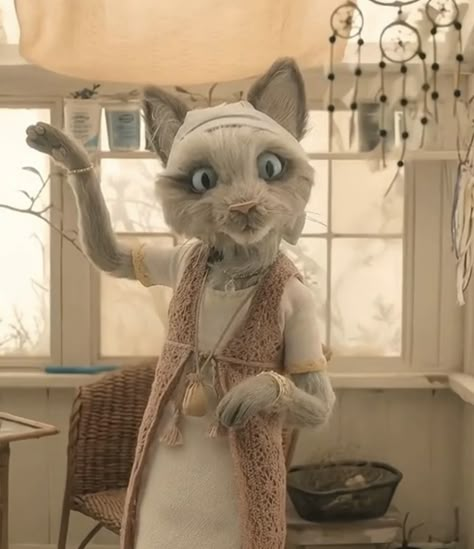 The House Stop Motion Movie, Netflix Home, Tim Burton Films, Fantastic Mr Fox, Mr Fox, Creative Halloween Costumes, Wes Anderson, Cat Costumes, Film Stills