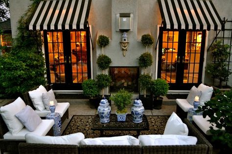 Perfect Patio Striped Awning, Butik Design, Canvas Awnings, Awning Canopy, Enchanted Home, Patio Interior, Have Inspiration, Outside Living, Outdoor Living Room