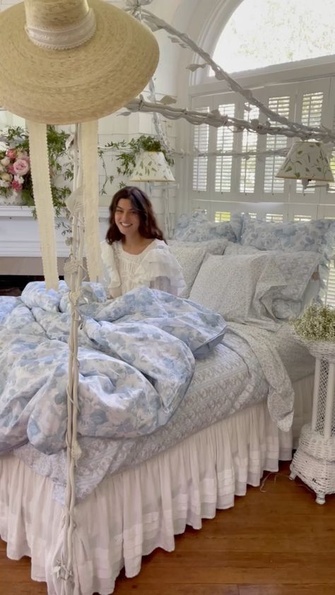 LoveShackFancy 🎀 on Instagram: “That Sunday feeling in a dreamy LoveShackFancy Bed 🦋🦋🦋” Costal Bedroom, Fancy Bed, Cowgirl Bedroom, Cowgirl Room, Fancy Bedroom, Estilo Shabby Chic, Dorm Room Inspiration, Redecorate Bedroom, Dream Room Inspiration