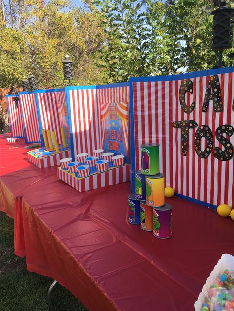 Carnival party game ideas Kindergarten Carnival, Circus Vbs, Carnival Fundraiser, Felix Birthday, Carnival Party Games, Circus Themed Birthday Party, Backyard Carnival, Carnival Booths, Carnival Games For Kids