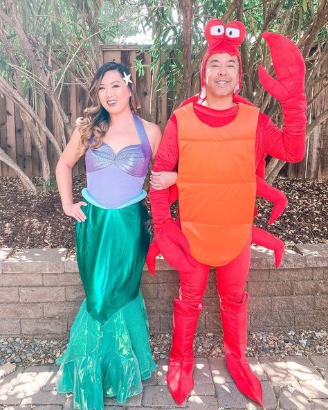 Unique Couples Costumes - Best Couples Halloween Costume Ideas Disney Halloween Costumes For Couples, Disney Halloween Costumes Diy, Disney Couples Costumes, Halloween Costumes Disney, Friends Costumes, Unique Couples Costumes, Disney Couple Costumes, Couples Halloween Costumes, Costumes For Couples