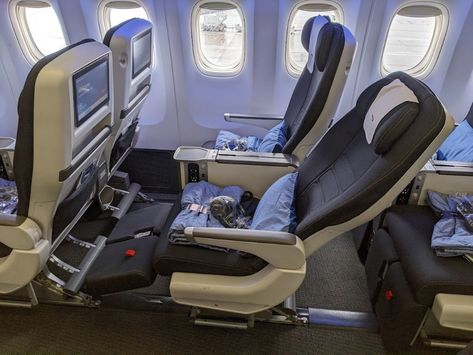 Is It Worth It To Fly British Airways Premium Economy? – Forbes Advisor Premium Economy, British Airline, Economy Seats, First Class Flights, Best Travel Credit Cards, Cheap Airfare, Aircraft Interiors, Book Cheap Flights, Is It Worth It