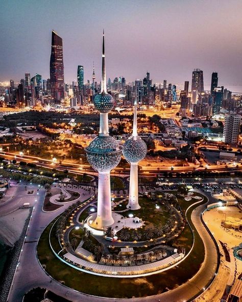 Kuwait Towers, Amazing Race, Space Needle, Cn Tower, Kuwait, Archaeology, Tower, Architecture, Building