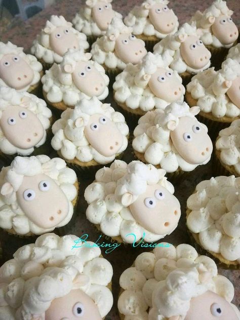 Sheep Cupcakes Ideas, Sheep Desserts, Hen Party Cupcakes, Lamb Cupcakes, Sheep Party, Animal Shaped Foods, Eid Cupcakes, Sheep Cupcakes, Easter Buffet