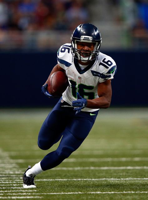 Wide receiver Tyler Lockett #16 of the Seattle Seahawks in action during the game against the Seattle Seahawks at Edward Jones Dome on September 13, 2015 in St Louis, Missouri. (Sept. 12, 2015 - Source: Jamie Squire/Getty Images North America) Edward Jones, Tyler Lockett, Nfl Football Art, Seattle Sports, Football Art, Wide Receiver, 12th Man, St Louis Missouri, Seattle Seahawks