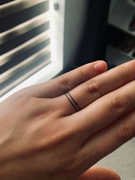 Band Finger Tattoo, Wedding Band Tattoo Ideas, Marriage Ring Tattoos, Band Tattoo Ideas, Wedding Ring Finger Tattoos, Unique Infinity Tattoo, Marriage Tattoos, Anniversary Tattoo, Sticker Face