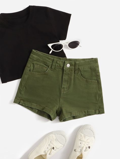 Green Denim Shorts Outfit, Army Green Shorts Outfit, Green Casual Jean Shorts, Green Jean Shorts For Summer, Casual Green Denim Shorts, Green Mid-rise Jean Shorts For Summer, Green Shorts Outfit, Army Green Jeans, Short Verde Militar