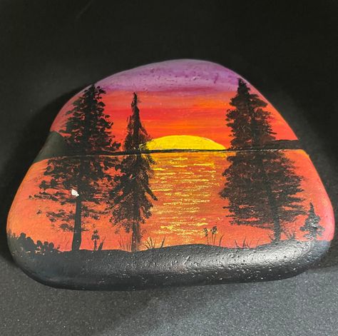 "River rock collected by hand from the Goat River in the Kootenay Mountains. Painted with acrylic paint, and finished with exterior varnish. Rock is about 4\"x4\"x1/2 ." River Rock Gardens, River Rock Decor, Acrylic Painting Rocks, River Rock Garden, Painted River Rocks, Tattoo Plant, Diy Rock Art, Art Pierre, Stone Art Painting