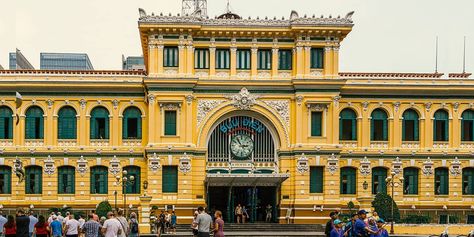 "Saigon Central Post Office Named Among Top 2 Most Beautiful Post Offices in the World" French Style Architecture, Liberty New York, Green Windows, Old Post Office, Office Names, European Architecture, Information Architecture, Unique Architecture, Main Entrance