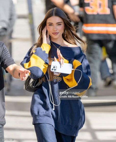 Estilo Madison Beer, Madison Beer Style, Madison Beer Outfits, Outfit Oversize, Beer Outfit, Bella Hadid Outfits, Bear Outfits, Fire Fits, Appreciation Post