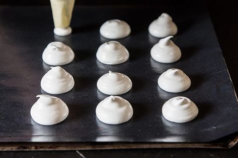 Egg White Meringue Guide - How to Make Meringues with Leftover Egg Whites How To Make Meringue, Egg White Recipes, White Desserts, Meringue Cookies, S'mores, Egg White, Baking Sweets, Eclairs, Egg Whites