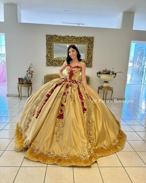 Bell Quinceanera Dresses, Beauty And The Beast Sweet 16, Belle Quinceanera Dress, Snow White Quince, Quinceanera Beauty And The Beast, Western Quince, Quince Dress Ideas, Beauty And The Beast Quince, Beauty And The Beast Dress