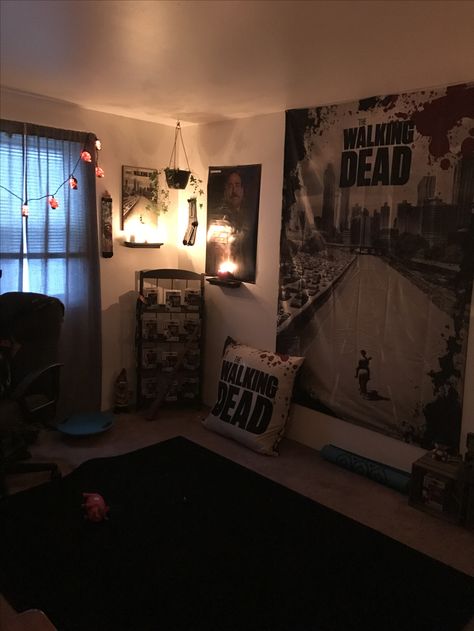 My TWD obsession!! Twd Room Decor, Twd Room, Bohemian Modern Bedroom, Home Interior Design Bedroom, Basketball Themed Bedroom, Murals Bedroom, Bedroom Ideas Pinterest, Posters On Wall Bedroom, Couple Room