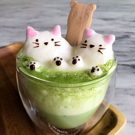 3d Latte Art, Foam Art, Coffee Latte Art, Kawaii Cooking, Cafe Latte, Gourmet Coffee, Kawaii Food, Cute Desserts, Coffee Latte