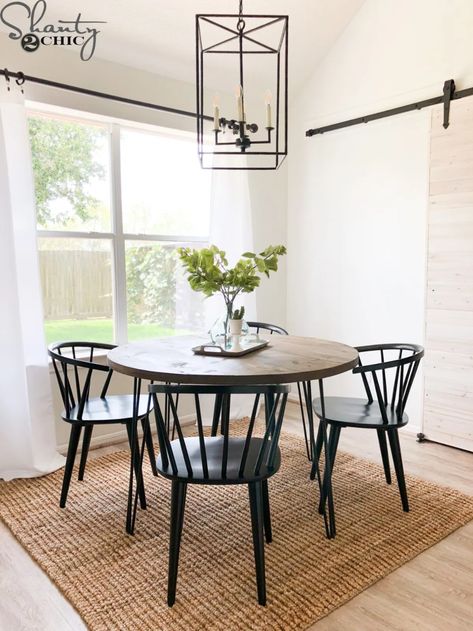 Blonde Dining Table, Area Rug Under Round Dining Table, Kitchen Table Decor Round, Small Round Dining Table Ideas, Round Dinning Room Table Ideas, Round Dining Table Ideas, Diy Round Dining Table, Diy Round Table, Circular Dining Room Table