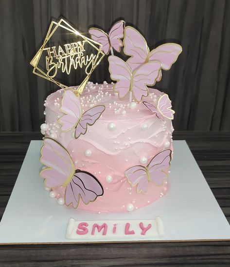 Cake Kupu Kupu, Butterfly Cake Aesthetic, Butterfly Theme Cake Simple, Best Cake Designs Birthday, Plain Cake Design, Butterfly Themed Birthday Cake, Pastel Butterfly Cake, Korean Birthday Cake Aesthetic, Butterfly Themed Cake