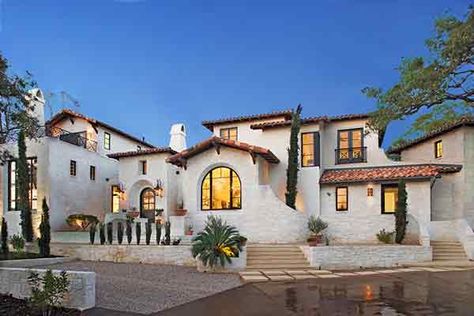 Mediterranean Architecture – Definitive Guide Spanish Homes Exterior, Mediterranean Exterior Design, Modern Spanish Home, Mediterranean Homes Exterior, Modern Mediterranean Homes, Spanish Colonial Homes, Mediterranean Exterior, Mediterranean Interior, Mediterranean Architecture