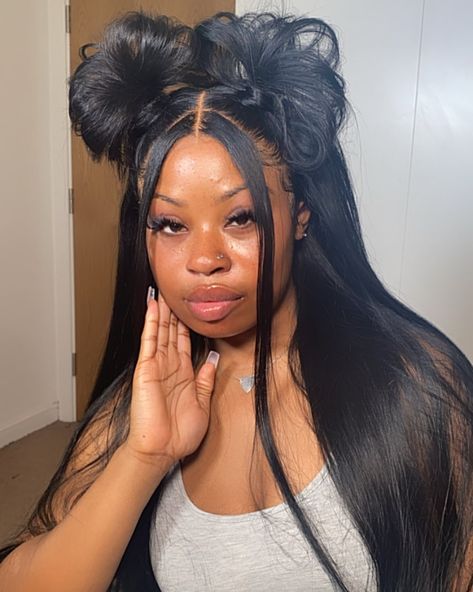 Get SlayedbyBailey (@slayedbybailey) posted on Instagram: “This whole look was a vibe !😍 hair provided by @sbbhaircollection 💓” • Jul 5, 2020 at 11:27am UTC Kandi Burruss Ponytail Hairstyles, First Day Of School Hairstyles Black Wig, Birthday Hairstyle Ideas, Wig Hairstyles Straight Hair, Baddie Ideas, Fav Hairstyles, Future Hairstyles, Sleek Ponytail Hairstyles, Frontal Wig Hairstyles