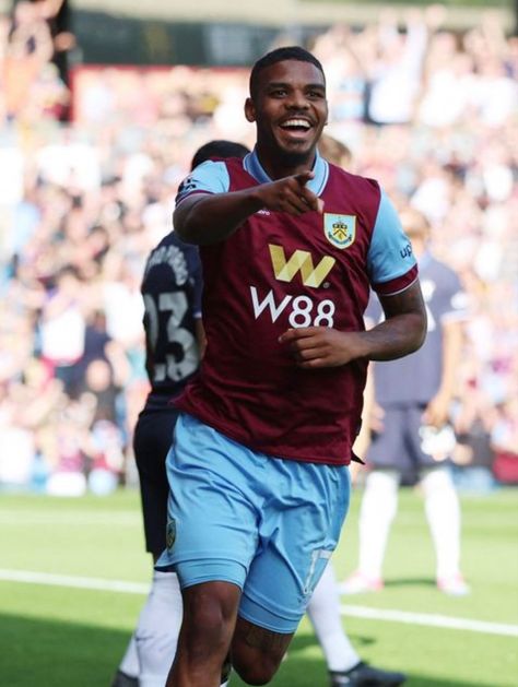 Lyle Foster gives Burnley an early lead. Burnley Fc, Tottenham Hotspur, Premier League, The Fosters, Quick Saves, Tottenham Hotspur Fc