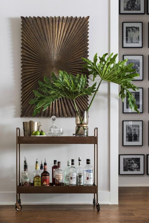 Rustic Bar Cart, Southern Traditional, Storage Inspiration, Bar Cart Styling, Perfect Coffee Table, Brass Bar, Rustic Dining Room, Bar Cart Decor, Farmhouse Style House