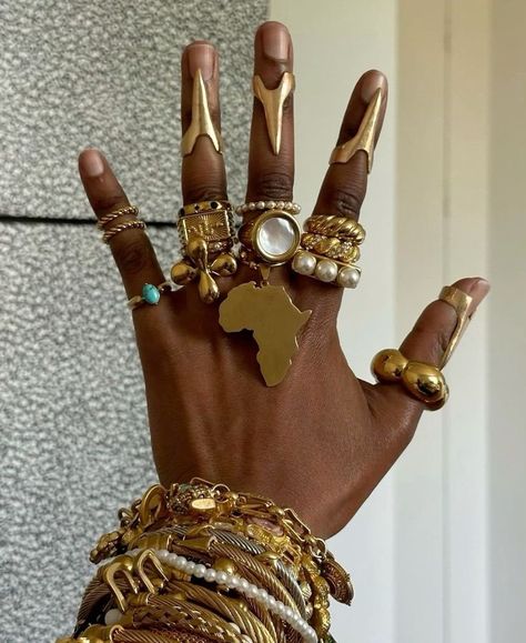 Afro Jewelry, African Aesthetic, Golden Aura, Rhinestone Rings, Chunky Jewellery, Dope Jewelry Accessories, Jewelry Girl, Earthy Jewelry, Hot Jewelry