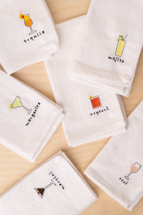 Embroidered Linen Napkins, Embroidered Cocktail Napkins, Embroidered Napkins, Cadeau Diy, Table Set Up, Furniture Items, Espresso Martini, 자수 디자인, Embroidered Linen