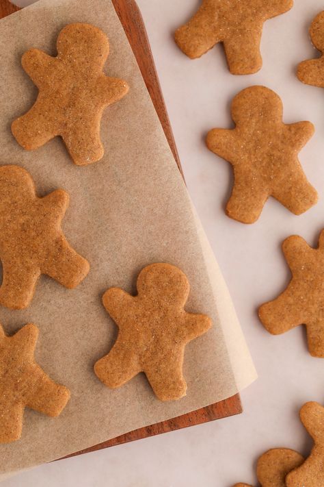 These Small Batch Gingerbread Cookies are soft with a delicious ginger and molasses flavor. They're a small batch recipe which means they're the perfect recipe to make when you want fewer cookies. Small Batch Ginger Cookies, Gingerbread Cookies Small Batch, Small Batch Gingerbread Cookies, Small Batch Christmas Cookies, Small Batch Cookie Recipes, Small Batch Gingerbread, Ginger Shortbread Cookies, Small Batch Cookie, Small Batch Recipes