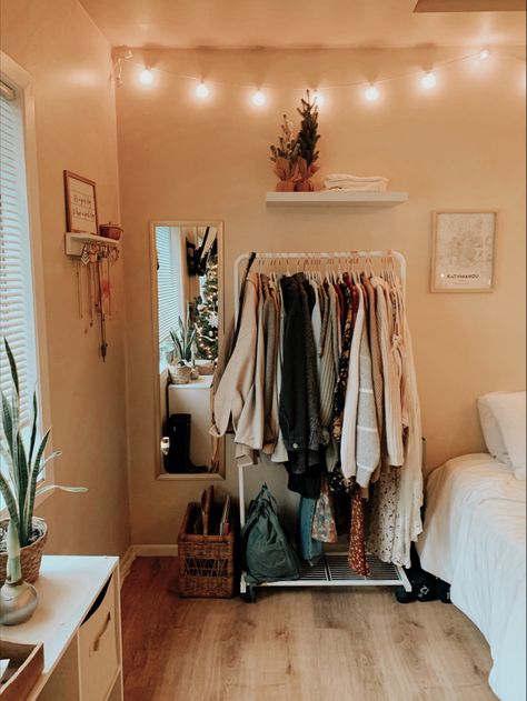 Open Wardrobe Bedroom Aesthetic, Fall Studio Apartment Decor, Studio Apartment Wardrobe, Closet Small Bedroom, Fall Room, Bedroom Aesthetics, Open Wardrobe, Open Closet, Makeover Bedroom