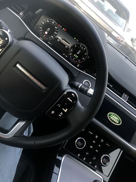 range rover land rover car Range Rover Snap, Cars Range Rover, Aesthetic Cars Wallpaper, Drive Aesthetic, Range Rover Interior, Hospital Room Snapchat Stories, Range Rover Black, Luxury Cars Range Rover, Luxury Lifestyle Aesthetic