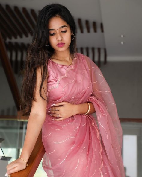 Neha Choudhary Beautiful Photos Neha Chaudhary, Neha Choudhary, Anupama Parameswaran, Saree Photoshoot, Aishwarya Rai, Indian Beauty Saree, India Beauty, Beautiful Photo, Beauty Women