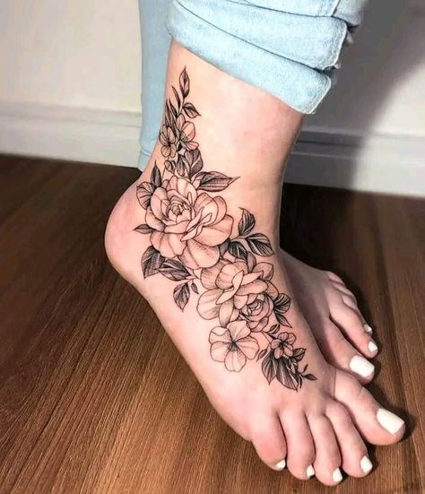 Anklet Tattoos For Women, Cute Foot Tattoos, Cuff Tattoo, Beautiful Tattoos For Women, Pretty Hand Tattoos, Foot Tattoos For Women, Pretty Tattoos For Women, Shoulder Tattoos For Women, Cute Tattoos For Women