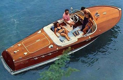 Monaco Riva Boot, Riva Aquarama, Wooden Speed Boats, Riva Boat, Classic Wooden Boats, Wooden Boat Building, Build Your Own Boat, Wooden Boat Plans, Vintage Boats