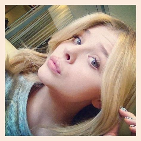 Chloe Moretz Cassie Sullivan, Chole Grace, Chole Grace Moretz, Celebrity Selfies, Chloe Grace Mortez, Hit Girls, Chloë Grace Moretz, Chloe Moretz, Grace Moretz