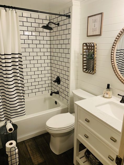 Diy Small Bathroom Remodel On A Budget, Update Small Bathroom, Bathtub Shower Remodel, Shower Makeover, Small Farmhouse Bathroom, Barn Bathroom, Mobile Home Bathroom, Tub Remodel, Mobile Home Renovations