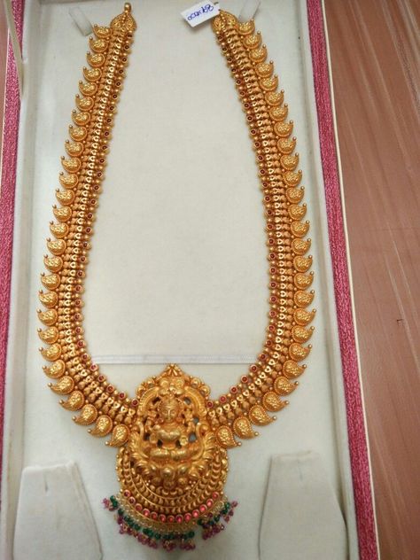 Manga Malai Gold Jewellery Designs, Manga Malai Gold, Mango Design Necklace Gold, Manga Malai, Ruby Necklace Designs, Gold Haram, Temple Jewelry Necklace, Gold Temple Jewellery, Gold Jewels Design