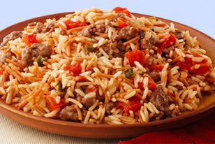 Zesty Spanish Beef & Rice, I made it following the directions, but added some chili powder for extra flavor. Rice A Roni Spanish Rice Recipe, Ricearoni Recipes, Spanish Rice Recipe, Ground Beef Rice, Rice A Roni, Beef Rice, Rice Recipes For Dinner, Beef And Rice, Spanish Rice