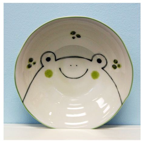 Ceramic Frogs Pottery, Pottery Painting Green, Frog Pottery Painting, Green Pottery Painting, Bowl Designs Painted, Frog Ceramics, Frog Bowl, Bowl Painting, Frog Face